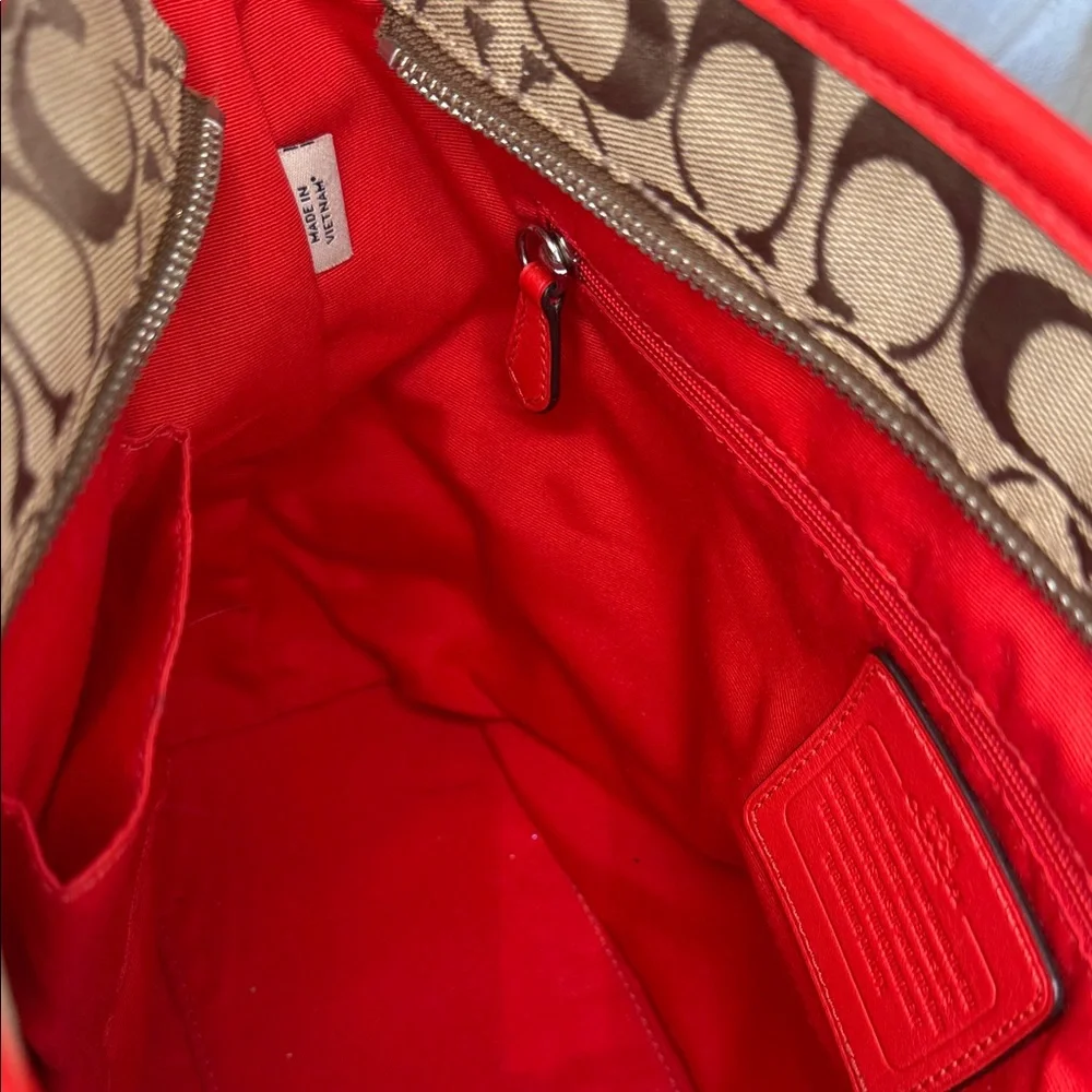 Coach Brown and Red Signature Shoulder Tote Bag-EUC